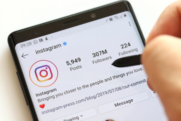 Xây dựng kênh bán hàng trên Instagram bắt đầu từ đâu?4