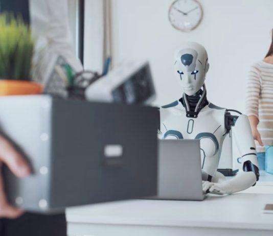 AI có thể thay thế con người trong công việc không?