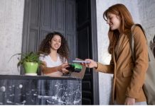 Quản lý khách sạn bằng công nghệ số: Xu hướng tất yếu 2025-2026