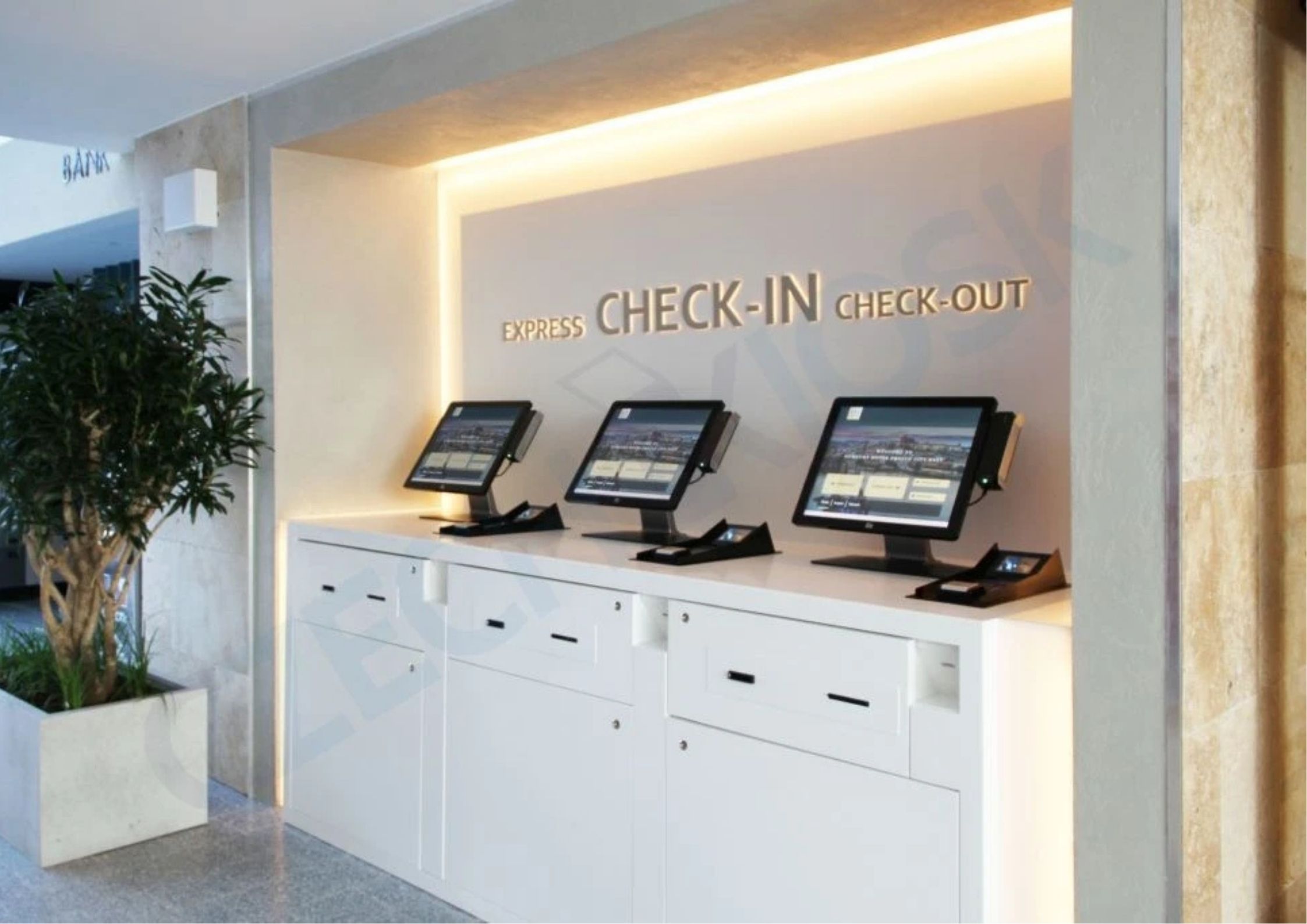 kiosk-check-in-khach-san-la-gi-vi-sao-can-trien-khai-trong-mua-cao-diem
